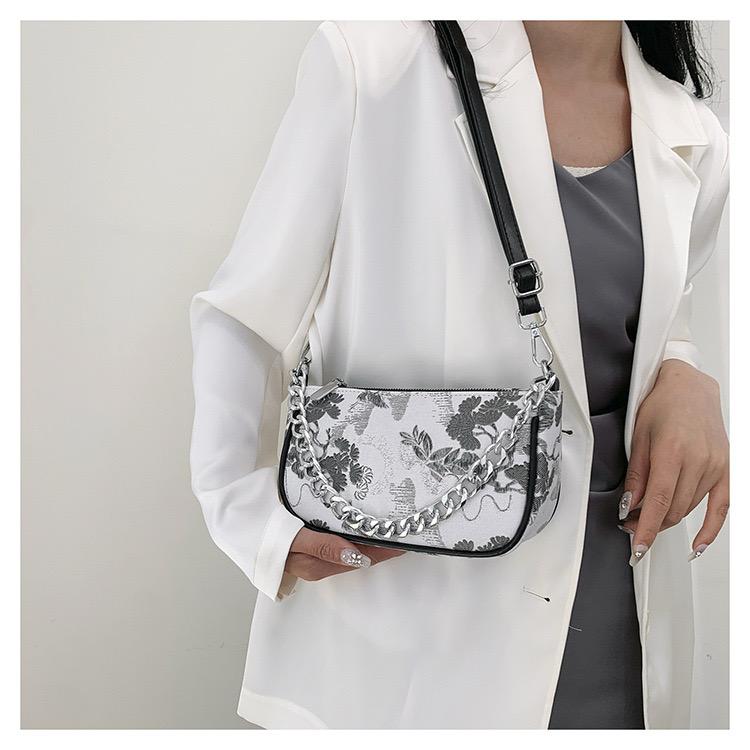 Elegant Silver Floral Chain Shoulder Bag