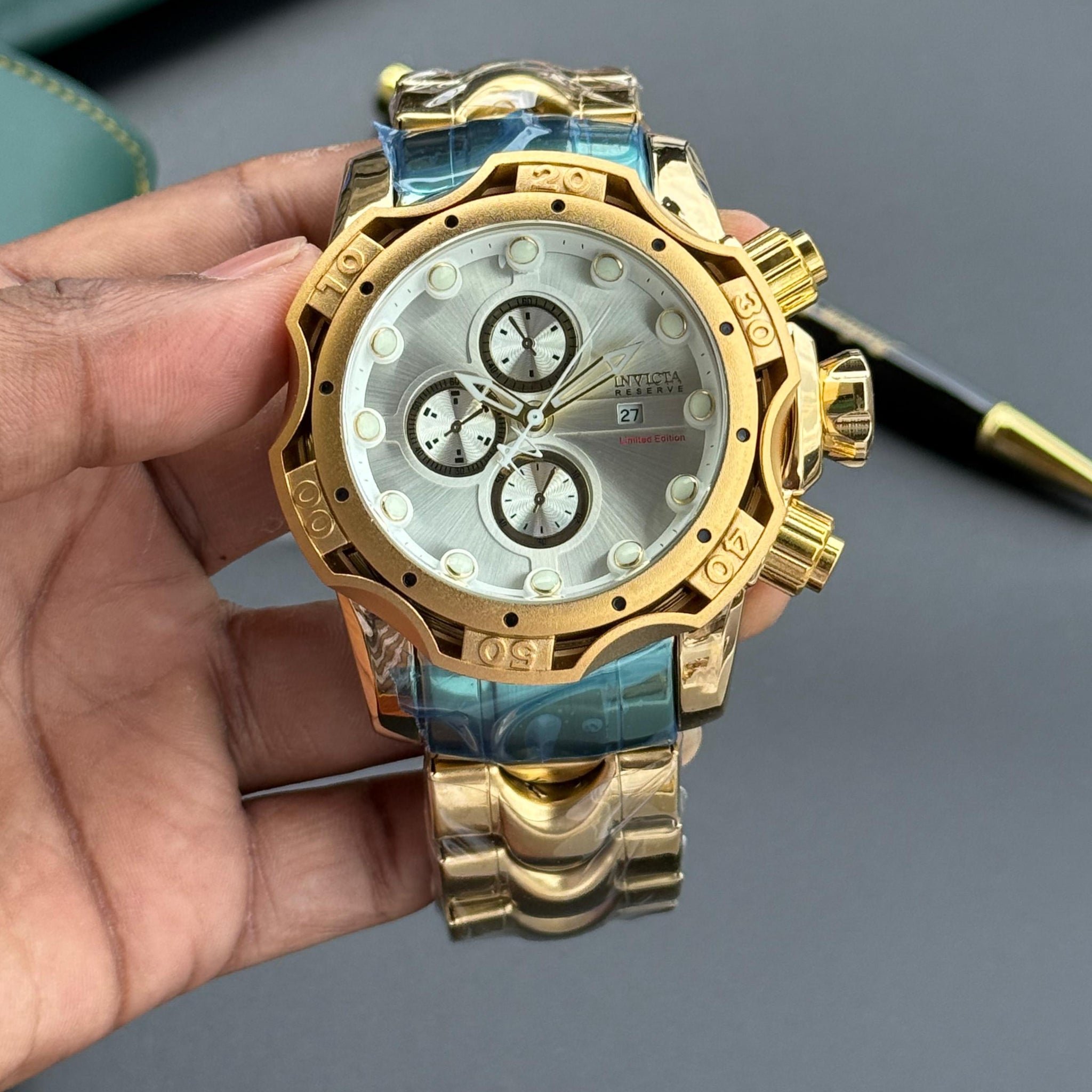 Invicta Reserve Gold & Silver Chronograph – Limited Edition Luxury Watch