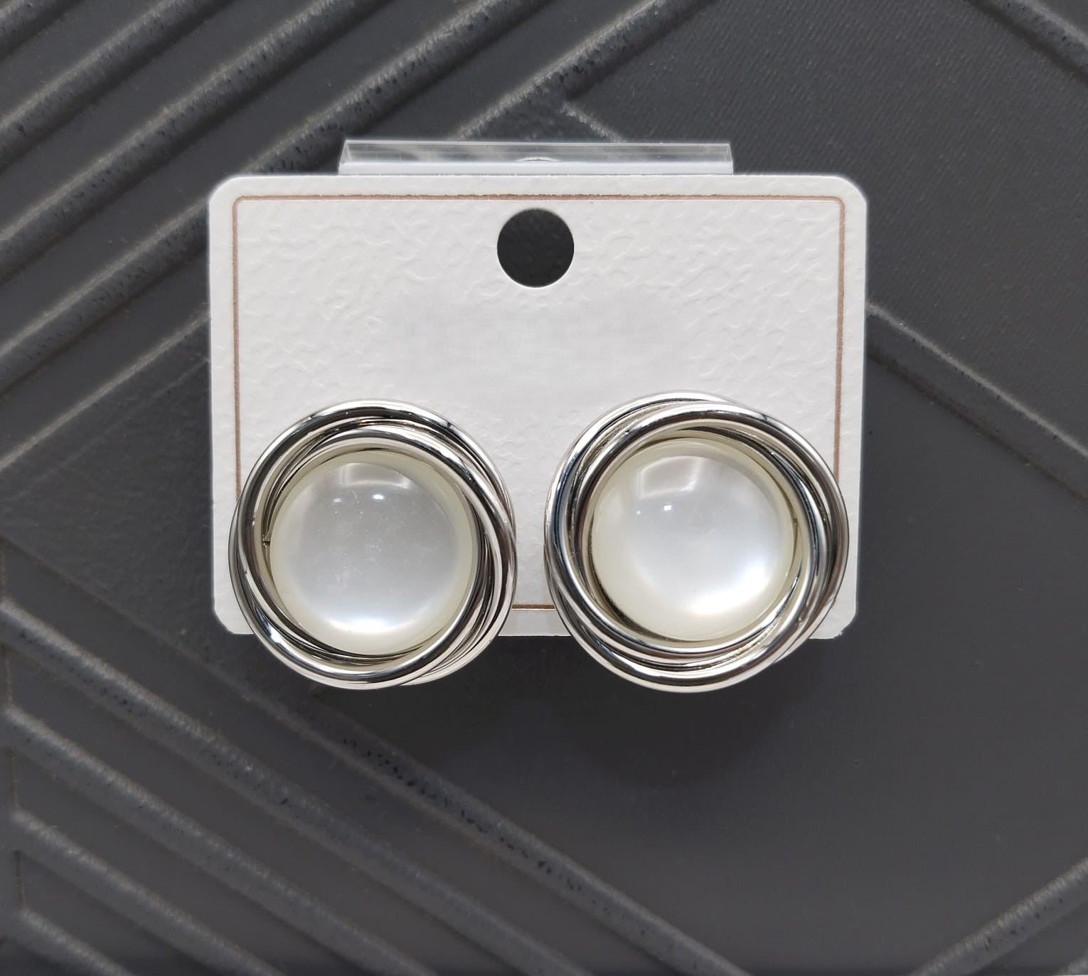 Elegant Silver-Plated Round Pearl Stud Earrings for Women & Girls – Classic Artificial Jewelry for Daily & Party Wear