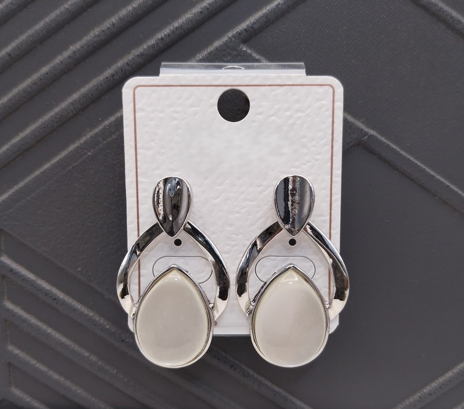 Stylish Silver-Plated Teardrop Dangle Earrings for Women – Elegant Western Design