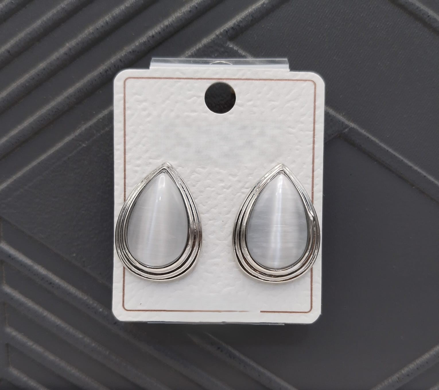 Elegant Silver-Plated White Teardrop Stud Earrings for Women & Girls – Classy Artificial Jewelry for Party & Daily Wear