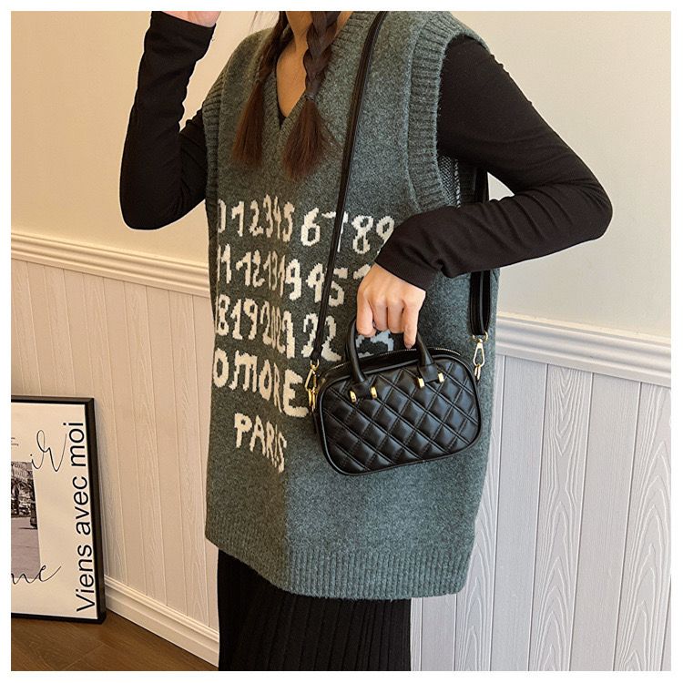 Women’s Black Quilted Mini Handbag with Top Handle & Detachable Sling Strap – Premium PU Leather Shoulder Bag