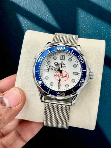 Men’s Luxury Diver Style Analog Watch – Blue Bezel, White Dial with Stainless Steel Mesh Strap