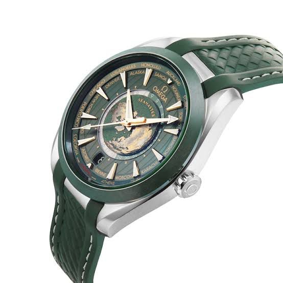 Men’s Luxury World Time Analog Watch – Green Dial with World Map & Rubber Strap (Inspired Design)