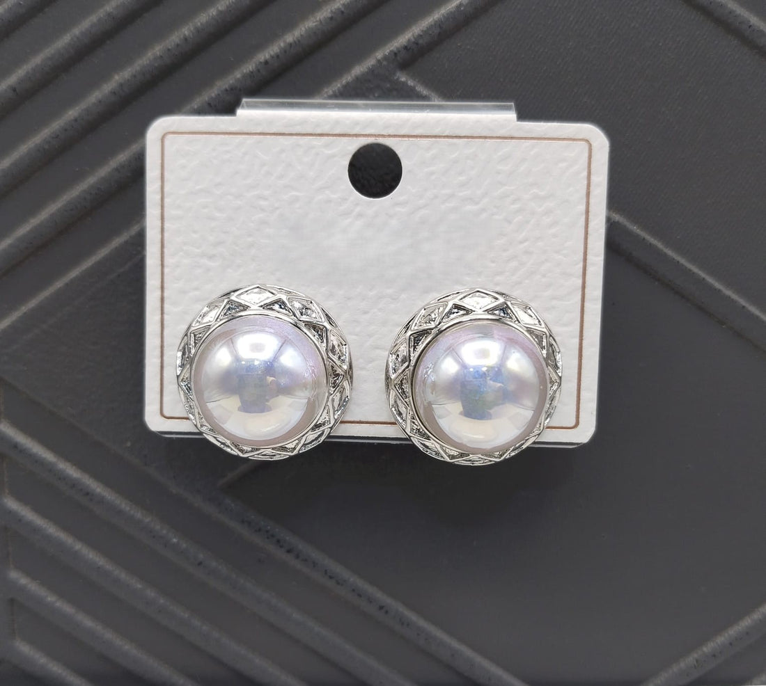 Elegant Gold-Plated Pearl Stud Earrings – Classic Artificial Jewelry for Women & Girls
